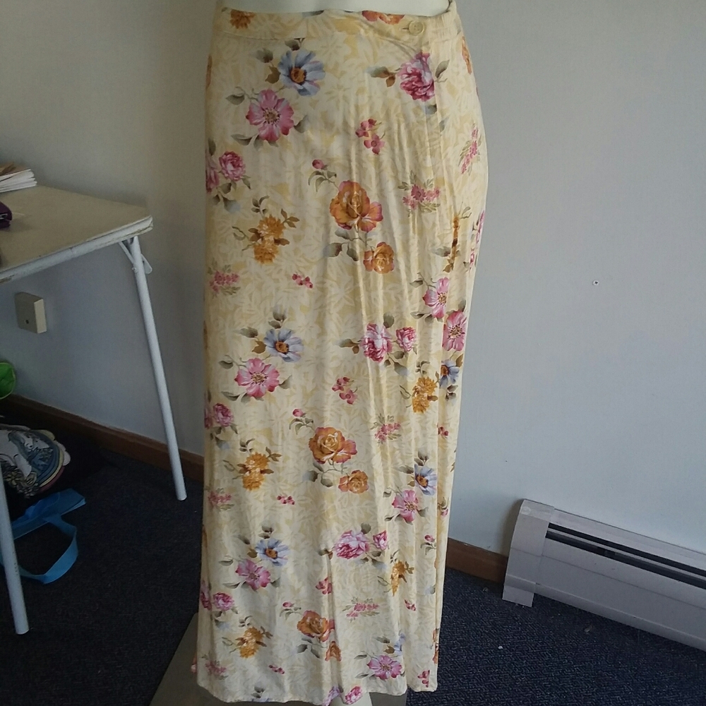 Women's long skirt